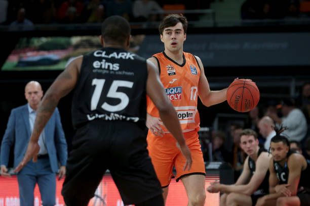 仅是对网球 仅是对网球