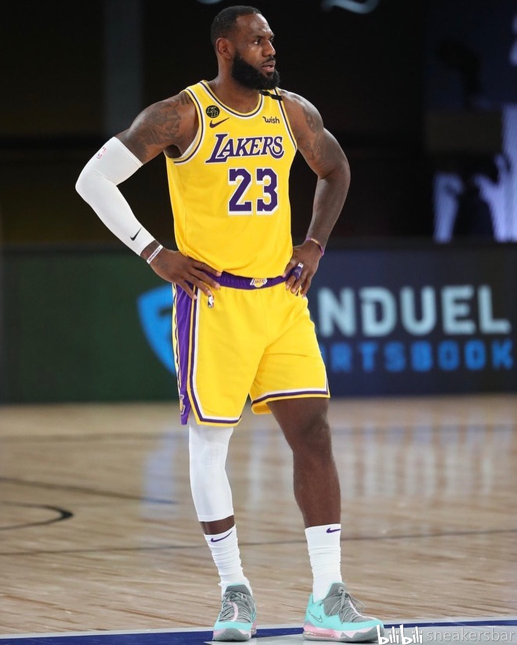 颗耀眼的星 颗耀眼的星